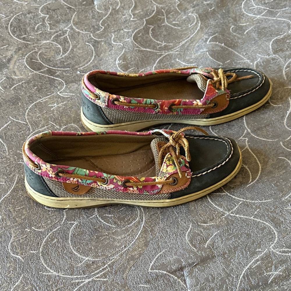 Sperry Pink and Brown Moccasins